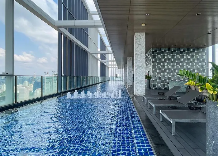 Walk To Bts L Fully Furnish L Pool And Suana